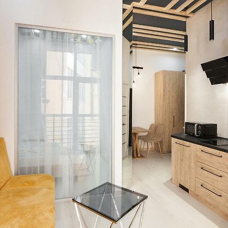 LEOGRAND One-bedroom apartment on Tugan-Baranovskogo 24 Lviv Buitenkant foto
