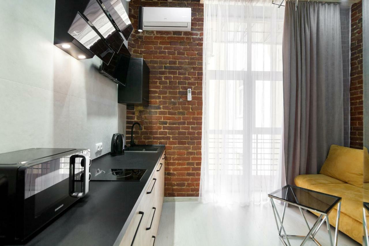 LEOGRAND One-bedroom apartment on Tugan-Baranovskogo 24 Lviv Buitenkant foto