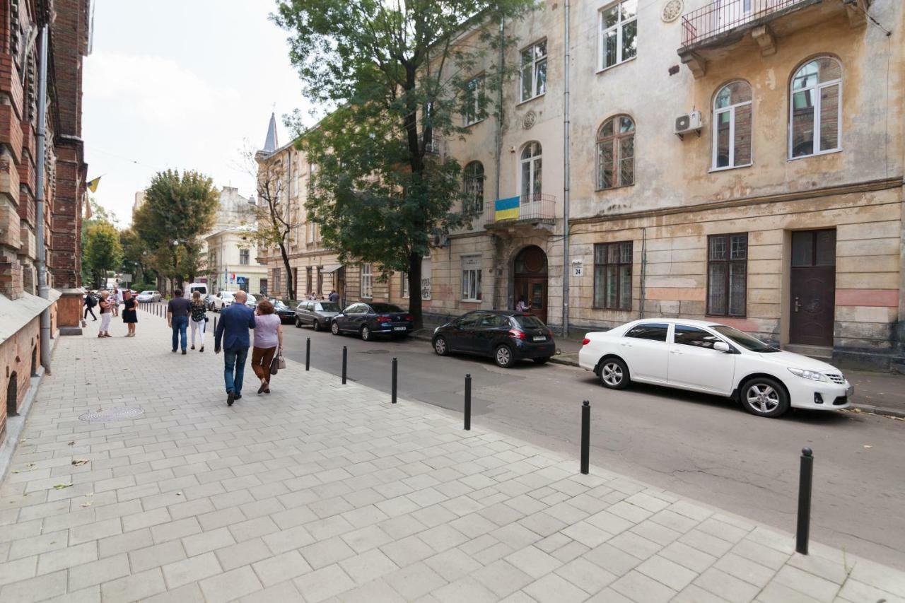 LEOGRAND One-bedroom apartment on Tugan-Baranovskogo 24 Lviv Buitenkant foto